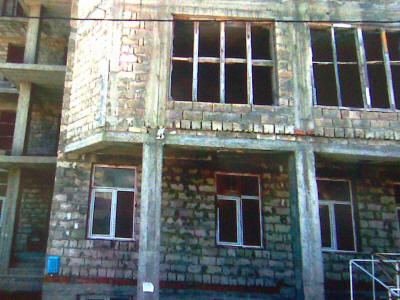 Бетонные блоки.