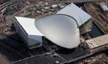 Олимпийский аквацентр в Лондоне.