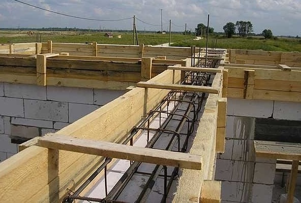 Армопояс для газоблоков.